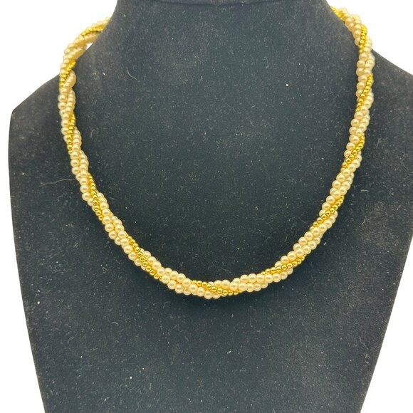 Twisted Faux Pearl Gold Tone Necklace Elegant Beaded Strand Lightweight - Picture 2 of 3